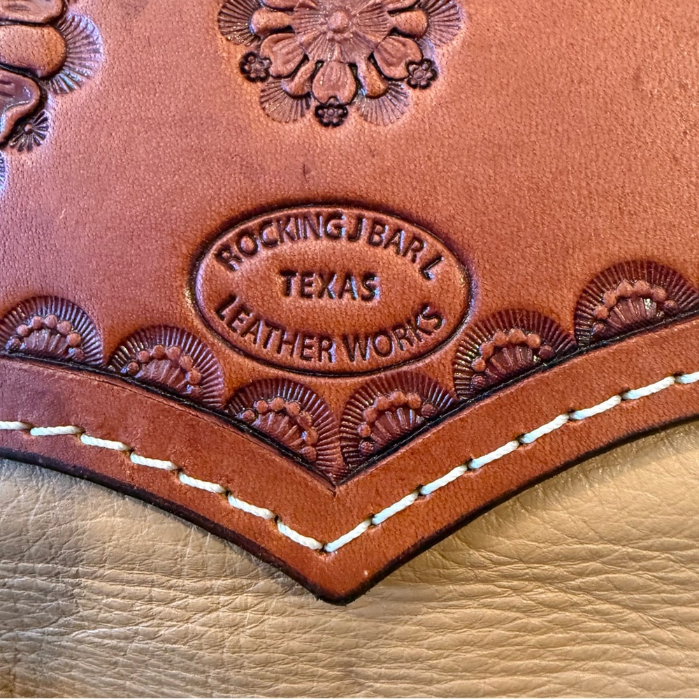 Rocking Bar L Texas Leather Works Brown & Tan Leather Fringe Shoulder Bag - Picture 3 of 13